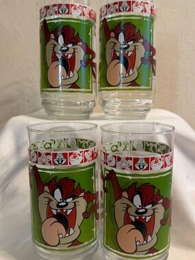 1999 Warner Bros. Taz Cartoon Drinking Glasses